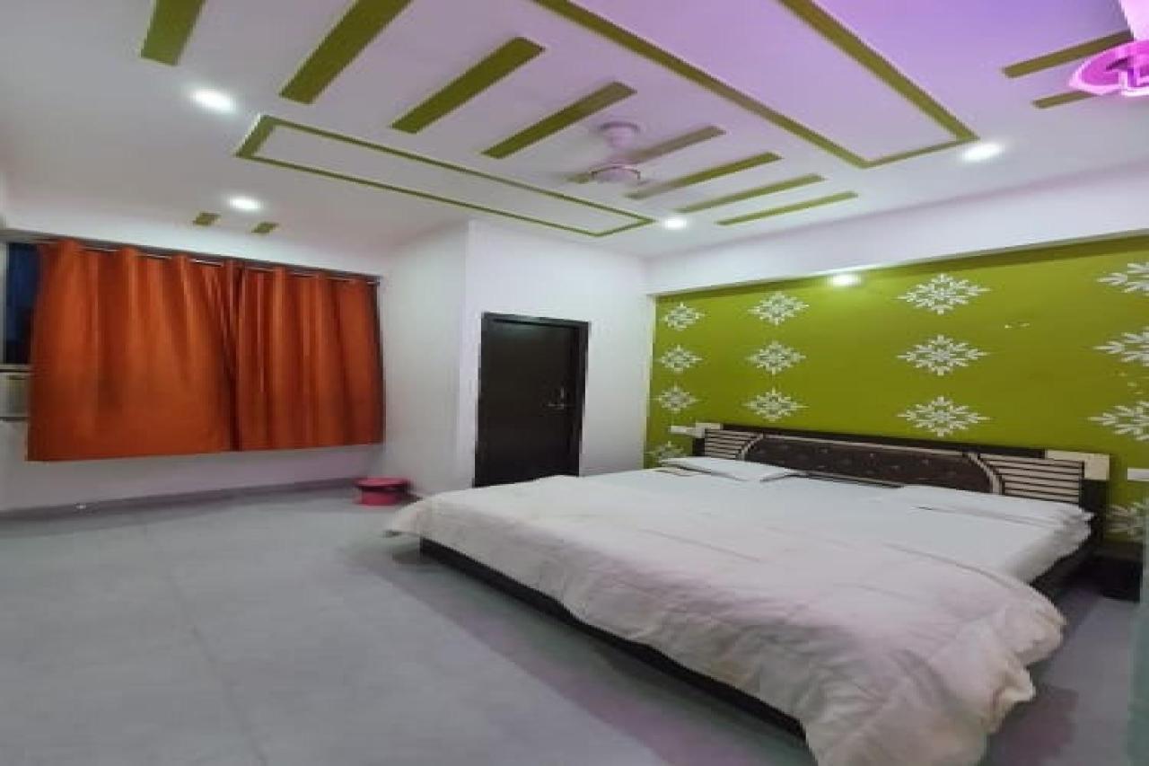 Oyo 83936 Chaudhary Guest House Bulandshahr Exteriör bild